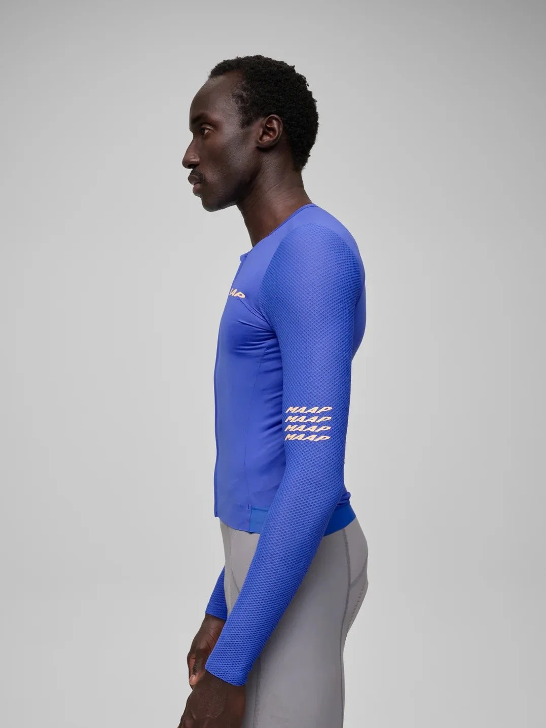 ウェア  Men's Evade Pro Base LS Jersey 2.0 MAAP Evade Pro Base LS Jersey 2.0 Black Men — Cycle Store Zurich
